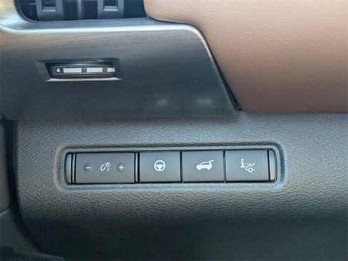 New 2025 Nissan Pathfinder Platinum w/ Cargo Package image 29