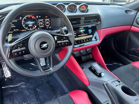 Used 2024 Nissan Z Performance w/ Floor Mat Package RWD image 11