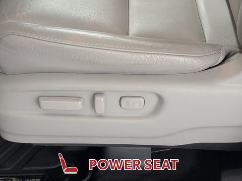 Used 2021 Honda Pilot Touring image 15