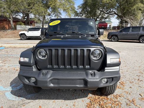 Used 2023 Jeep Wrangler Sport S image 10