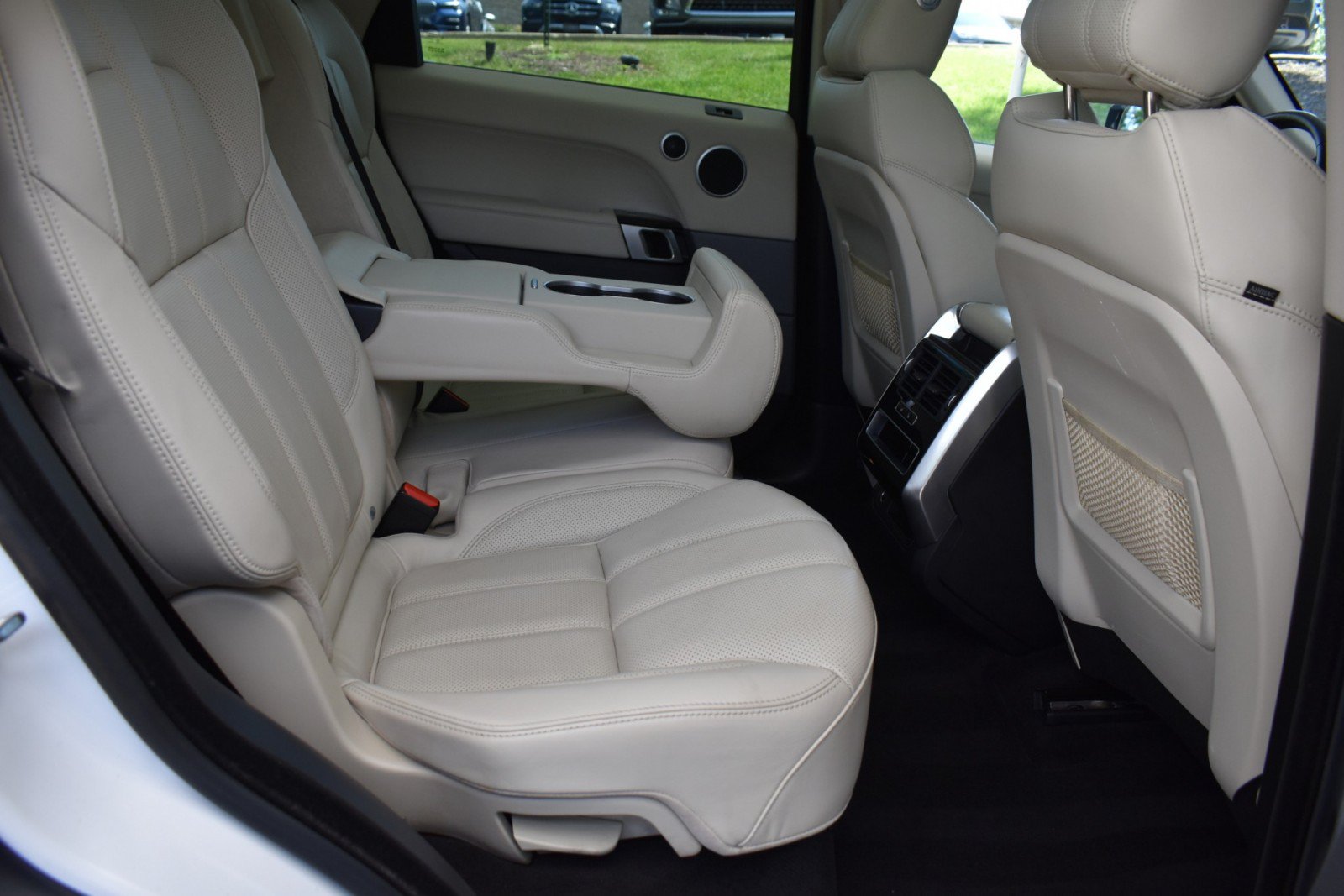 Used 2015 Land Rover Range Rover Sport HSE AWD/4WD image 39