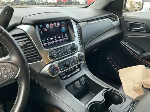 Used 2018 Chevrolet Suburban LS image 7