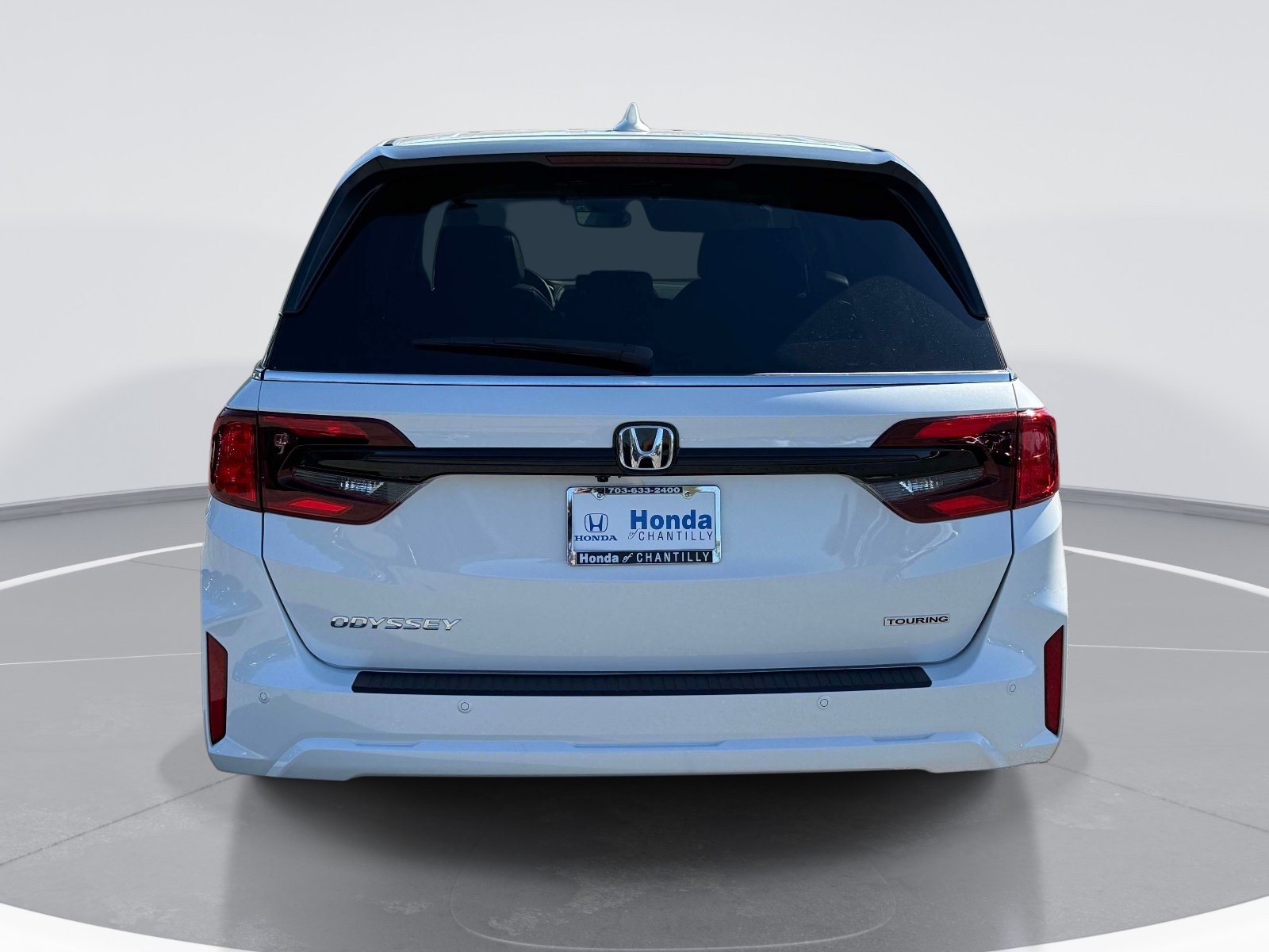 New 2027 Honda Odyssey Touring image 3