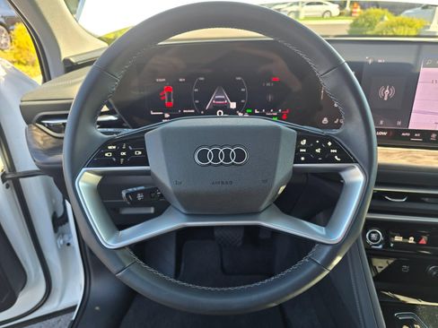 Certified 2025 Audi Q5 Premium w/ Convenience Package AWD/4WD image 13