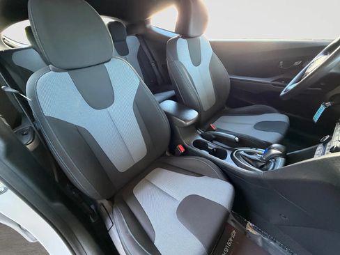 Used 2020 Hyundai Veloster 2.0 FWD image 20