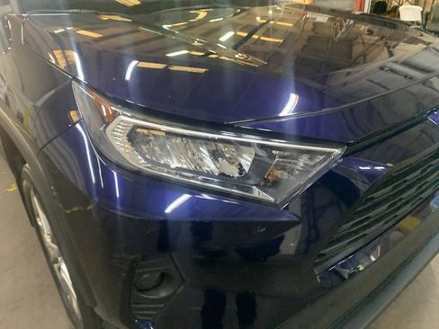 Used 2021 Toyota RAV4 XLE Premium AWD/4WD image 34