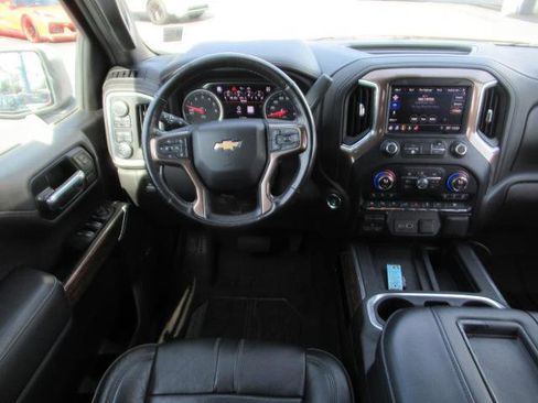 Used 2019 Chevrolet Silverado 1500 High Country w/ Technology Package image 14