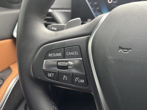 Certified 2024 BMW 330i Sedan w/ Convenience Package image 10