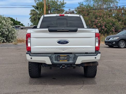 Used 2019 Ford F250 Lariat w/ Lariat Ultimate Package AWD/4WD image 4