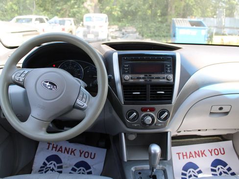 Used 2010 Subaru Forester 2.5X Premium w/ Popular Equipment Group 1A AWD/4WD image 17