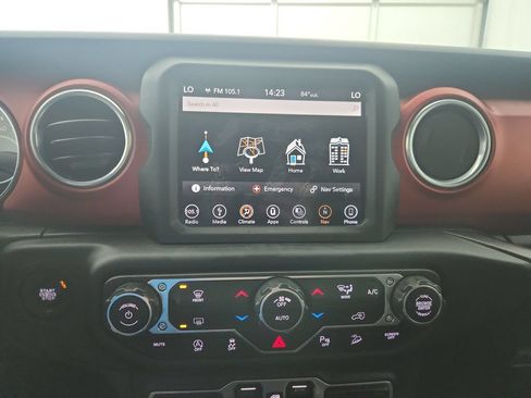 Used 2018 Jeep Wrangler Unlimited Rubicon AWD/4WD image 28