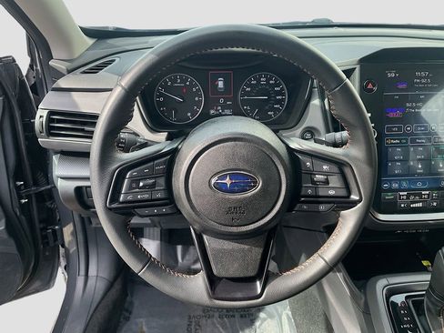 Used 2024 Subaru Crosstrek 2.5i Limited AWD/4WD image 11
