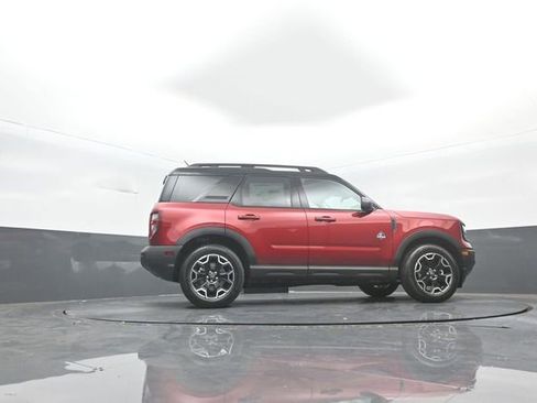 New 2025 Ford Bronco Sport Outer Banks w/ Outer Banks Tech Package+ image 33