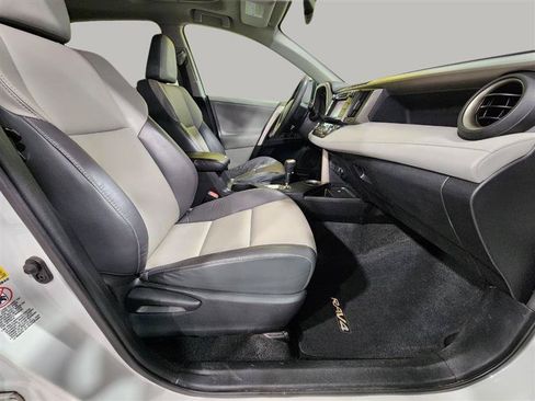 Used 2013 Toyota RAV4 Limited AWD/4WD image 27