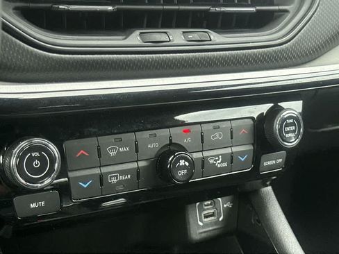 Used 2025 Jeep Compass Trailhawk AWD/4WD image 27