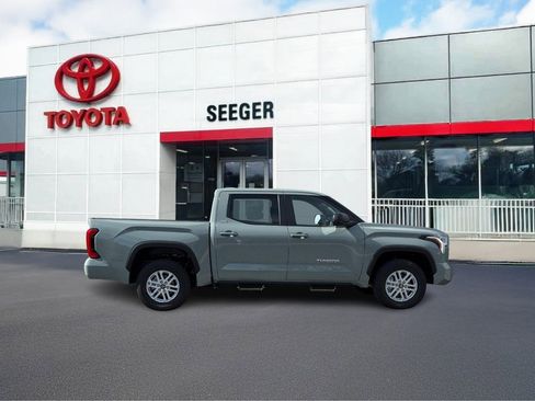 New 2026 Toyota Tundra SR5 image 2