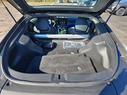 Used 2024 Nissan Z Performance w/ Floor Mat Package image 14