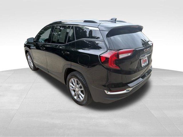 Used 2022 GMC Terrain SLT w/ Tech Package AWD/4WD image 7