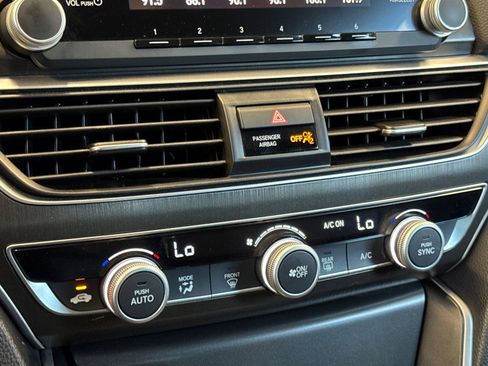 Used 2018 Honda Accord LX image 24