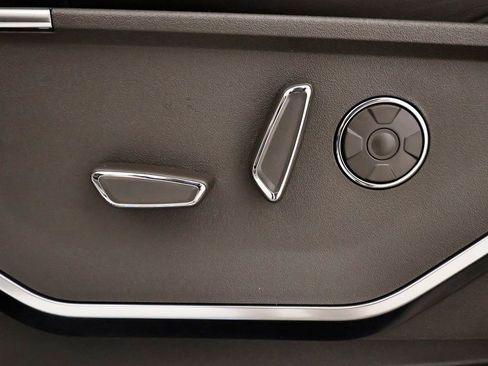 New 2025 Ford F150 Platinum w/ Equipment Group 703A Plus image 13