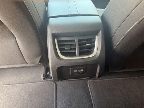Used 2025 Chevrolet Blazer LT FWD image 14