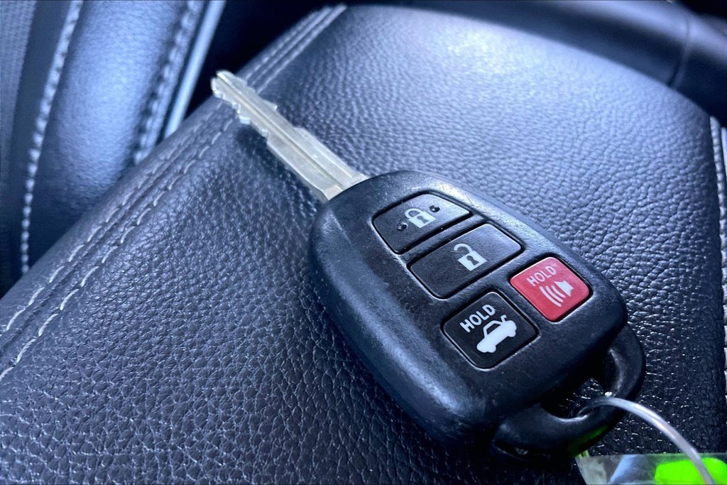 Used 2016 Toyota Corolla S FWD image 12