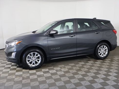 Used 2021 Chevrolet Equinox LS image 15