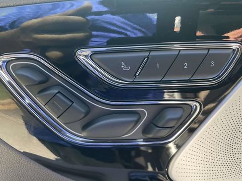 Used 2022 Lincoln Aviator Grand Touring w/ Equipment Group 301A AWD/4WD image 9