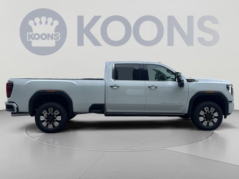 New 2026 GMC Sierra 3500 Denali w/ Denali Reserve Package AWD/4WD image 5