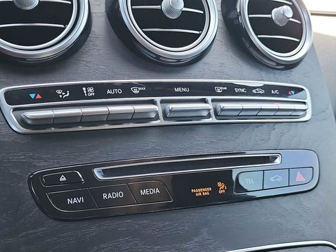 Used 2018 Mercedes-Benz GLC 300 image 29