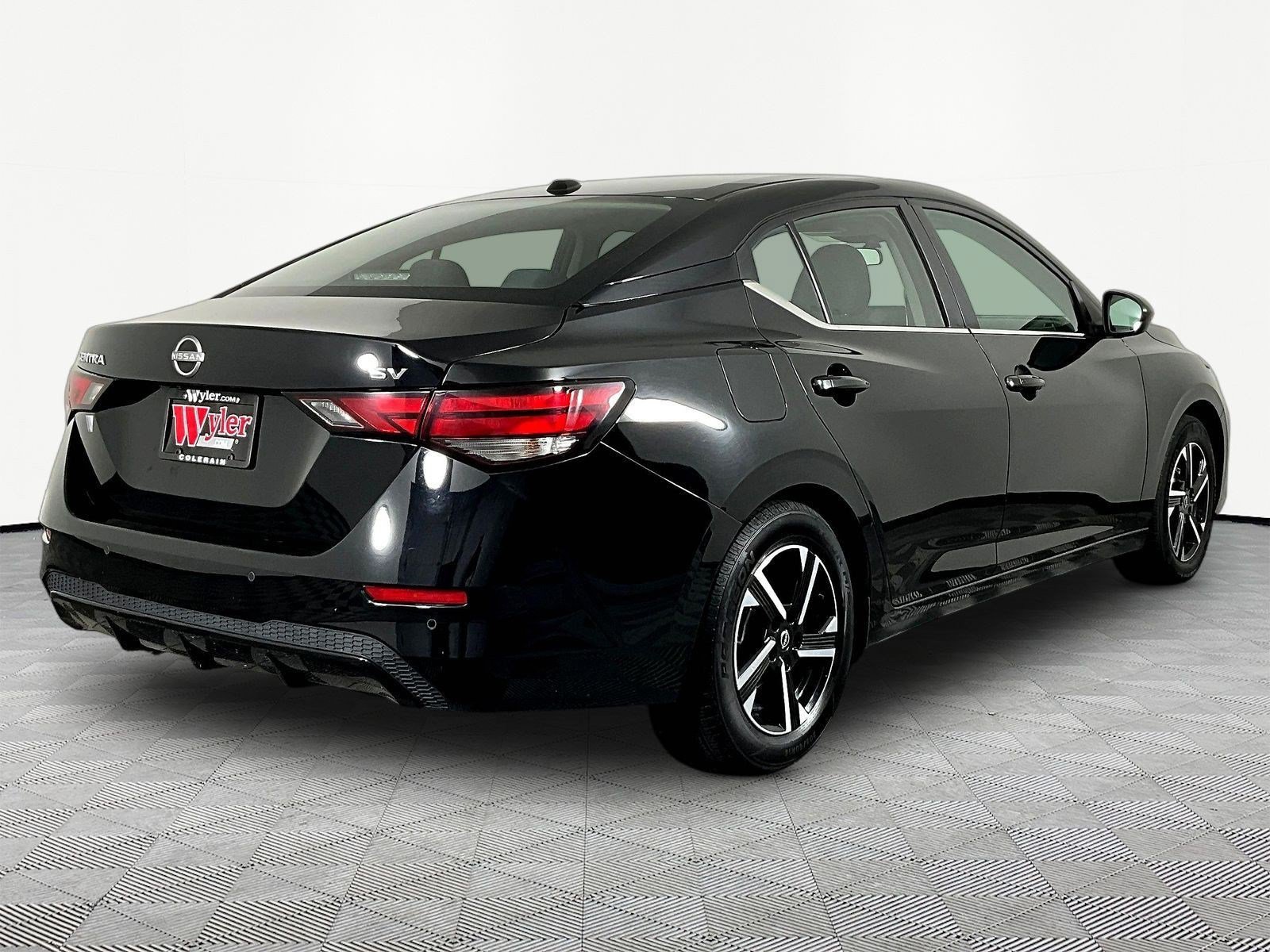 Certified 2024 Nissan Sentra SV FWD image 6