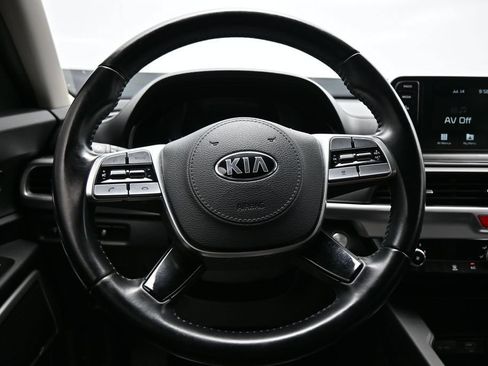 Used 2020 Kia Telluride LX AWD/4WD image 14