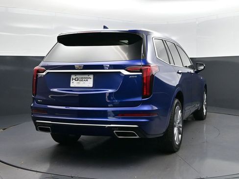 Used 2023 Cadillac XT6 Premium Luxury w/ Technology Package image 7