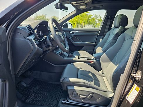 New 2025 Audi Q3 2.0T Premium image 10