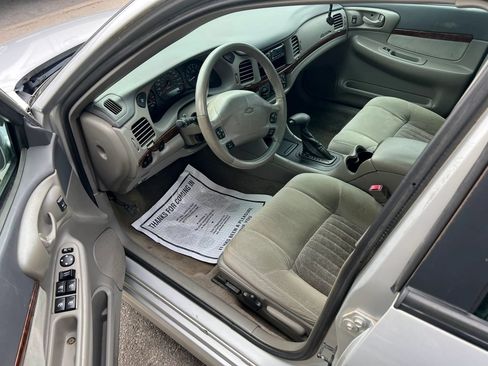Used 2002 Chevrolet Impala LS w/ Preferred Equipment Group FWD image 5