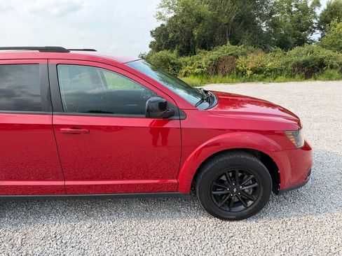 Used 2019 Dodge Journey SE w/ Premium Group FWD image 17