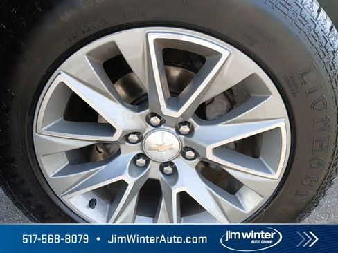 Used 2020 Chevrolet Silverado 1500 High Country w/ Technology Package AWD/4WD image 3