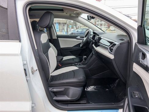 New 2026 Volkswagen Taos SEL image 29