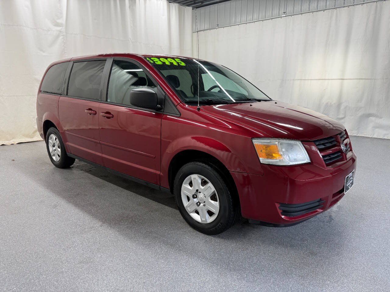 Used 2010 Dodge Grand Caravan SE FWD image 3