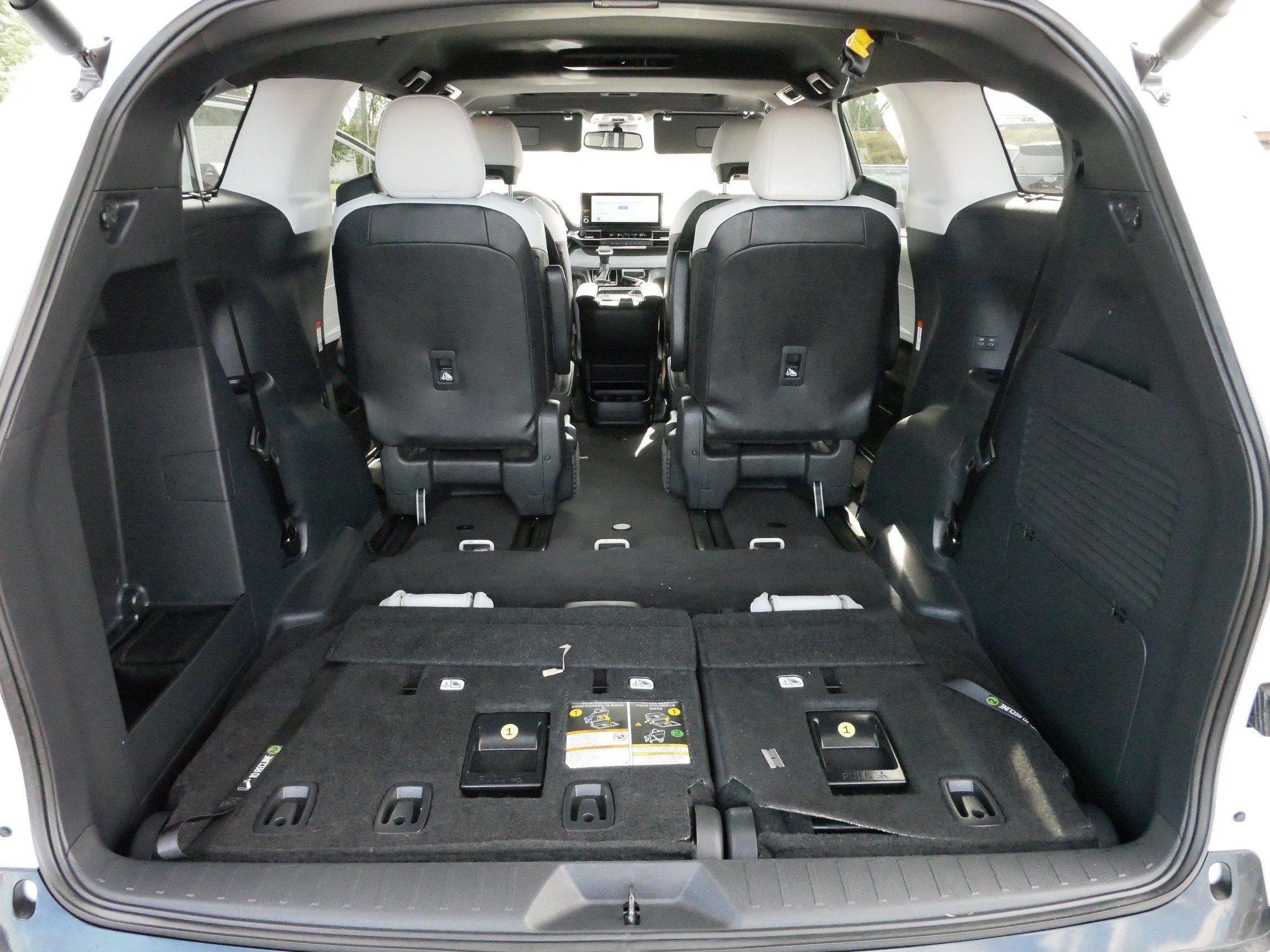 Certified 2026 Toyota Sienna XSE FWD image 18