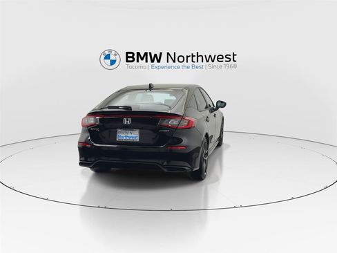 Used 2023 Honda Civic Sport image 2