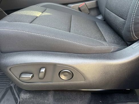 New 2026 Chevrolet Traverse LT image 19