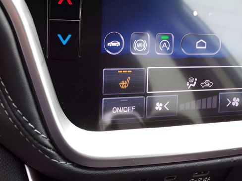 Used 2023 Subaru Outback Premium image 22