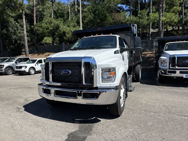 New 2027 Ford F650 2WD Regular Cab Super Duty image 3