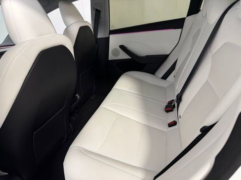 Used 2025 Tesla Model 3 Long Range image 26