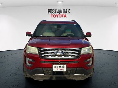 Used 2016 Ford Explorer Limited w/ Equipment Group 301A image 2