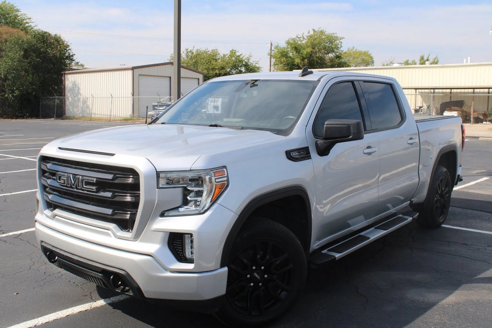 Used 2020 GMC Sierra 1500 Elevation w/ Elevation Value Package RWD image 1