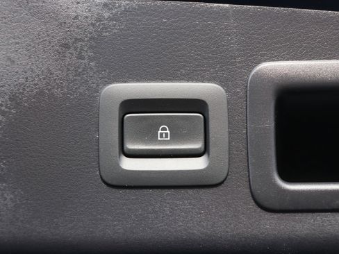 Used 2024 MAZDA MAZDA3 s image 49