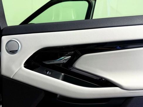 New 2026 Land Rover Range Rover Evoque S image 33