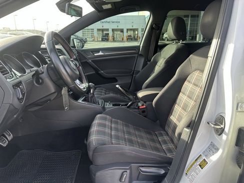 Used 2018 Volkswagen GTI S image 2